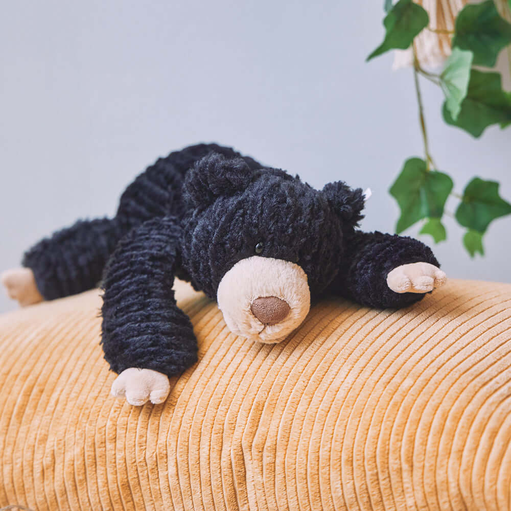 Mary Meyer日本 | コージートーズ ブラックベア|発育おもちゃ - MaryMeyer.jp